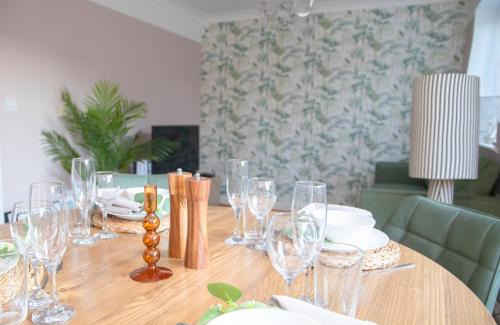 Sawston Apartamento | 3x Bed Elegant House with Private Parking