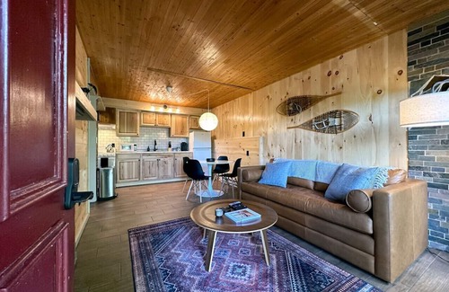 Hunter Cabina | 3x1 BR Ski In/Out Units Fits 12!