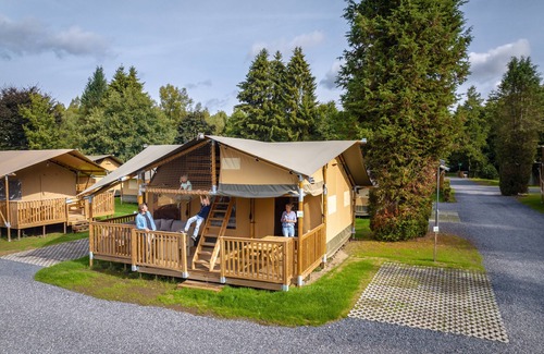 Neufchateau Alquiler De RV | 4-6-person safari tent in the holiday park Landal Glamping Neufchâteau