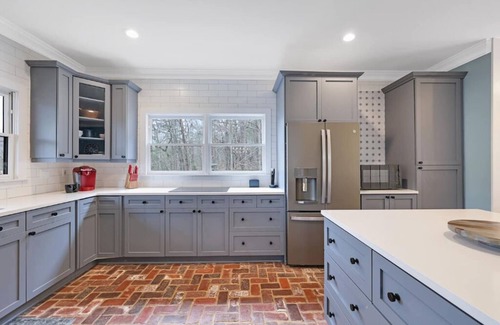 Waleska Casa | 4.9-Star Rated, Stunning 3600 SF House on Golf Course