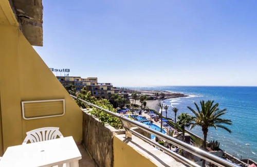 Tarajalillo Apartamento | Apartamento 4★ con Vistas al Mar y Piscina en Bahía Feliz – Gran Canaria