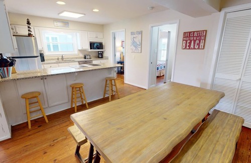 Savannah Beach Casa | 4-B 12th Street | Rooftop Deck, Steps to the Beach