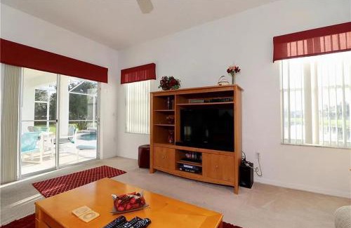 Crescent Lakes Casa | 4 Bathrooms 3 Bathrooms Cresent Lakes 5305 Cv