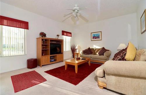 Crescent Lakes Casa | 4 Bathrooms 3 Bathrooms Cresent Lakes 5305 Cv