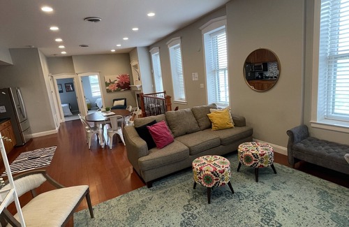 Lafayette Square Apartamento | 4 Bd Apartment close to Downtown GREAT FOR LONG STAYS! Historic Neighborhood