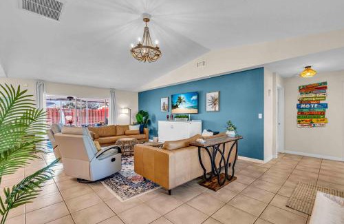Whitfield Casa | 4 Bd Family Pool Retreat Wgame Room, Near Beach