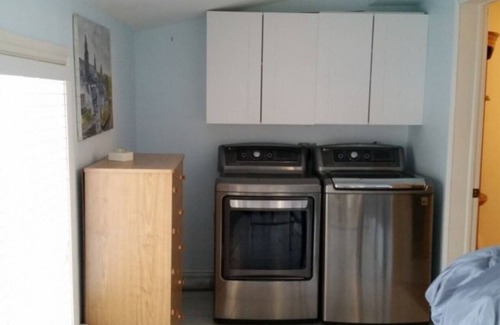 Port Stanley Cabaña | 4+BDR Riverfront Retreat with Private Pool and Yard