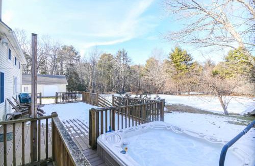 Wells Casa | 4 BDR with Private Hot tub Backyard and Deck