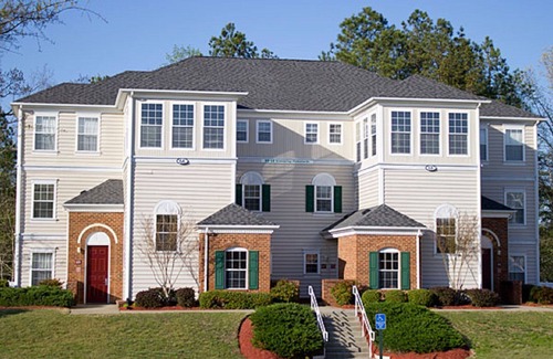 Berkeley Condominio | 4 BDRM- SLEEPS 12- 4 BATHRMS-2 KITCHENS- PISCINAS DE ENTRADA Y EXTERIOR- GREENSPRINGS RESORT