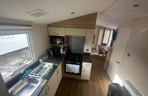 Clacton-on-Sea Casa | 4 Bed 10 Berth Caravan Seawick Holiday Park