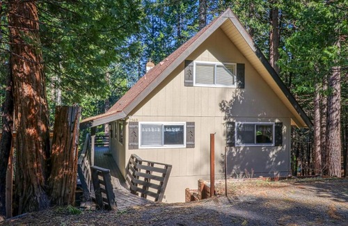 Arnold Casa | 4 Bed 2 Bath Vacation home in Arnold