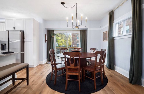 Lakewood Apartamento | 4 Bed 2 Bath Walk to Lakewood Restaurants & Shops