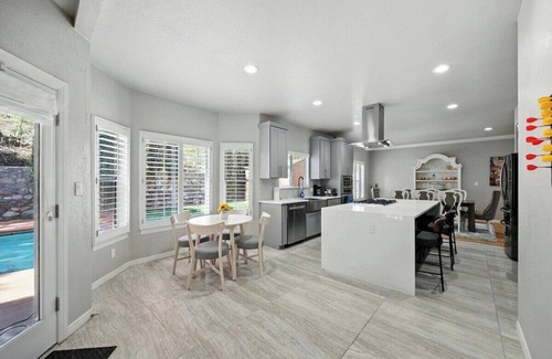 El Paso Casa | 4 Bed, 3.5 Bath Home with Heated Pool