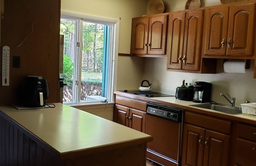 Sunapee Casa | 4 Bed 3 BA, Stunning Views! WALK DIRECTLY ONTO 5TH HOLE OF OUR GOLF COURSE!