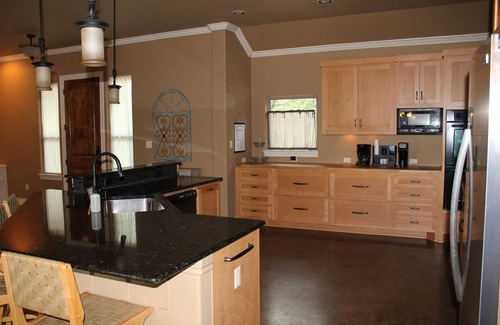Austin Casa | 4 bed, 3 bath, Austin, Lake Travis, Lakeway