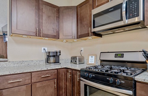 Jefferson Township Cabina | 4 Bed, 3 bath Cabin with Hot Tub