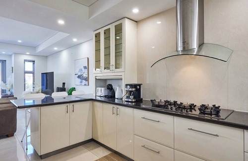 Scarborough Casa | 4 Bed 4 bath in Scarborough