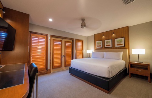 Florida Central Atlantic Coast Complejo | Fairway/Water Serenity: Premier 4BR Retreat