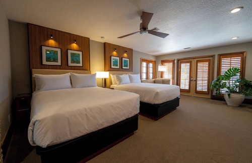 Florida Central Atlantic Coast Complejo | Bayview Haven: 4 Bedroom Luxury Villa Retreat
