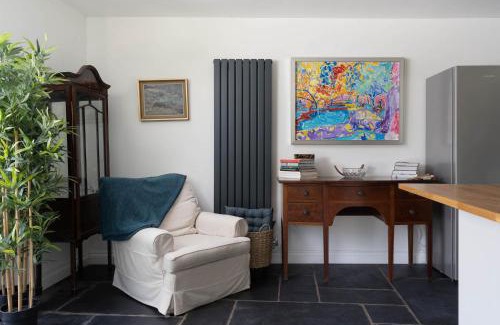 Newtown-in-St-Martin Casa | 4-Bed Cottage in the Lizard - Pet Friendly