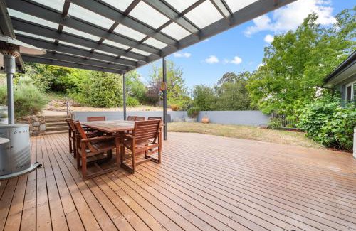 Curtin Casa | 4-Bed Family Home with Spacious Backyard and BBQ