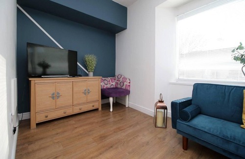 Castle Apartamento | 4 Bed Flat - Sleeps 4 - Parking - Wifi