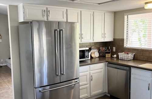 Peoria Casa | 4-bed home w New Bathroom-3 miles to Peoria Sports Complex for Fall Ball & P83.