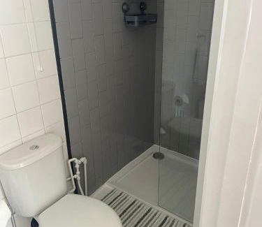 Portswood Apartamento | 4 Bed house, 2 bath with large garden and free parking - Sleeps 8