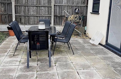 Becontree Casa | 4 Bed House-Garden-Parking-15 min Elizabeth Line