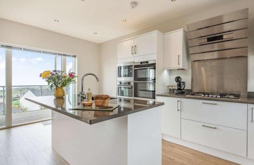 Aberdovey Casa | 4 Bed in Aberdovey 87586