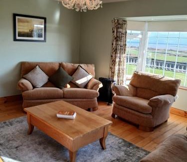 Inch Casa | 4 Bed in Annascaul oc-ii08305