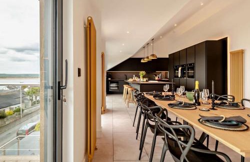 Westleigh Casa | 4 Bed in Appledore 93960