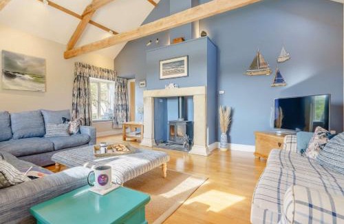Belford Casa | 4 Bed in Bamburgh 83373