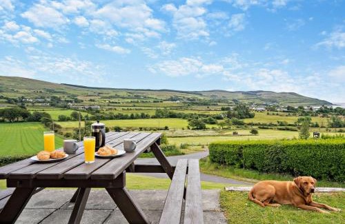 Blackwaterfoot Casa | 4 Bed in Blackwaterfoot 95184