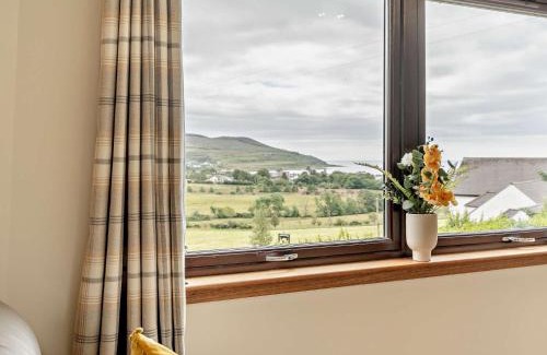 Blackwaterfoot Casa | 4 Bed in Blackwaterfoot 95184
