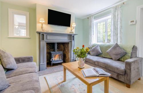 Whitchurch Casa | 4 Bed in Bronington oc-g32599