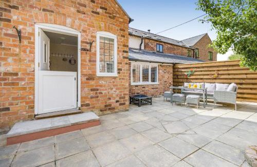 Whitchurch Casa | 4 Bed in Bronington oc-g32599