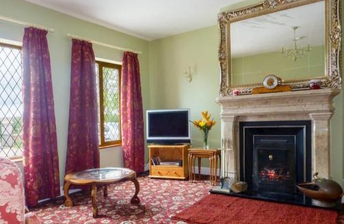 Callan Casa | 4 Bed in Callan oc-ii16183