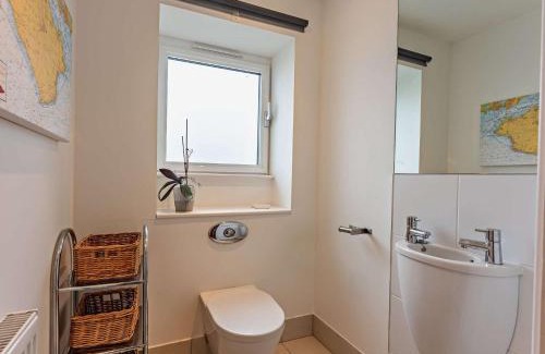 Whippingham Casa | 4 Bed in East Cowes 94556