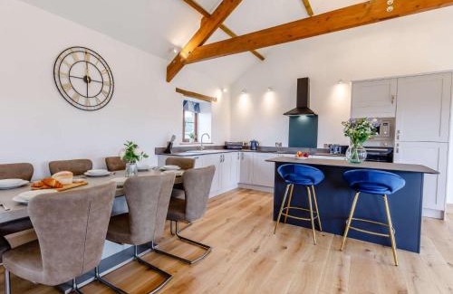 Hartland Casa | 4 Bed in Hartland 83444