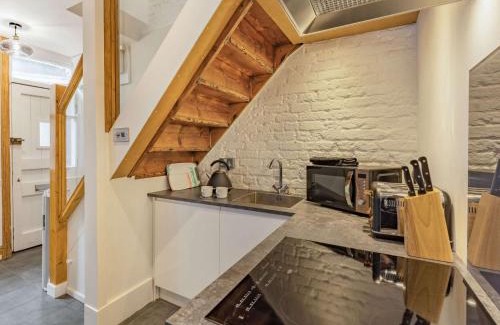 Old Town Hastings Casa | 4 Bed in Hastings 85916