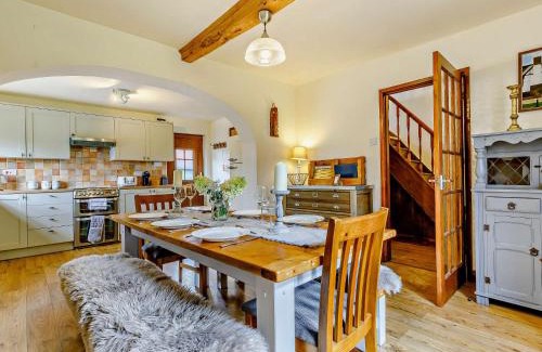 Westbrook Court Casa | 4 Bed in Hereford 44213