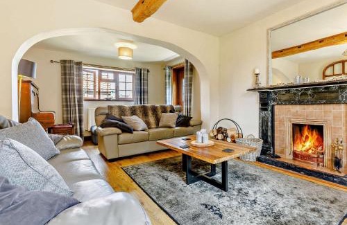 Westbrook Court Casa | 4 Bed in Hereford 44213