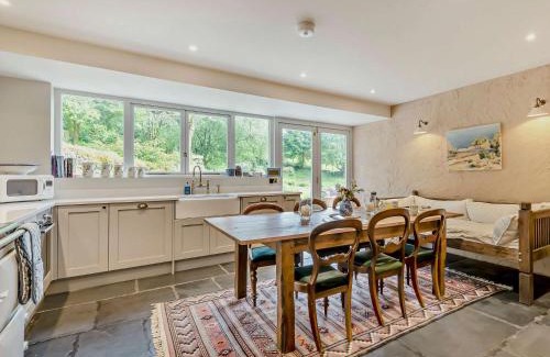 Kentmere Casa | 4 Bed in Kentmere SZ535