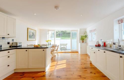 West Lulworth Casa | 4 bed in Lulworth CHRIC
