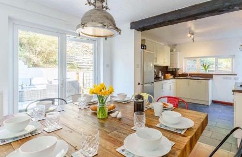 Saundersfoot Casa | 4 Bed in Saundersfoot 52743