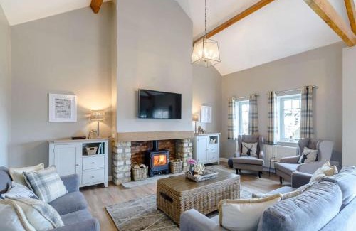 Potter Brompton Casa | 4 Bed in Scarborough 79522