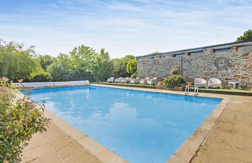 Westleigh Casa | 4 Bed in Westward Ho 46840