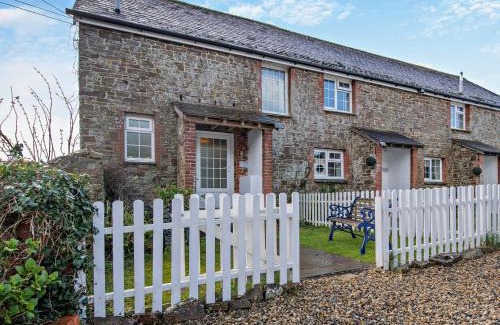 Westleigh Casa | 4 Bed in Westward Ho 46840