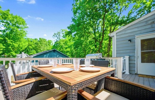 Cary Casa | Large Group,King Bed,4Tvs,office ,Grill,Crib,Kids Essentials,Sleep Noise Machine